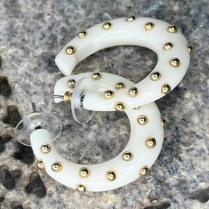VTG Kenneth Jay Lane Gold Tone Studded White Lucite Hoop Post Earrings